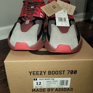 Yeezy 700